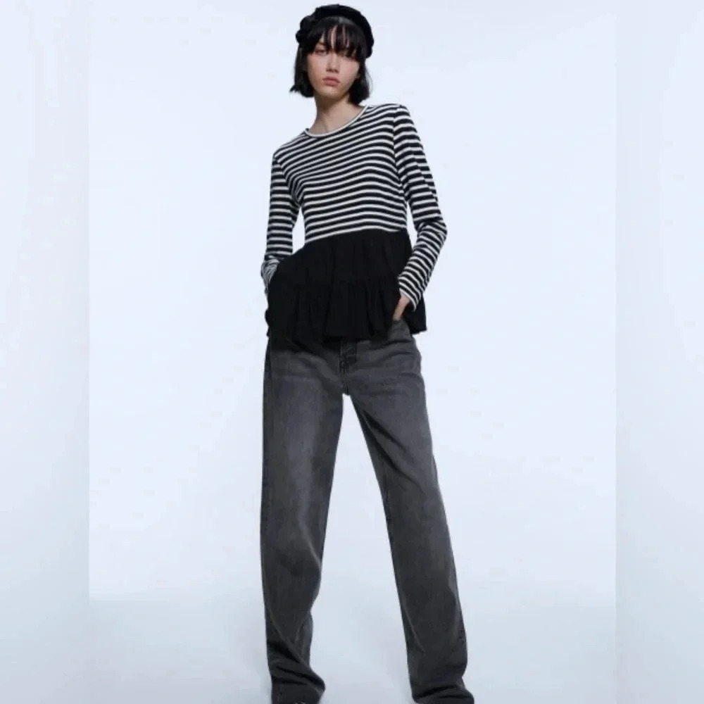 Zara ruffle long sleeve sweater